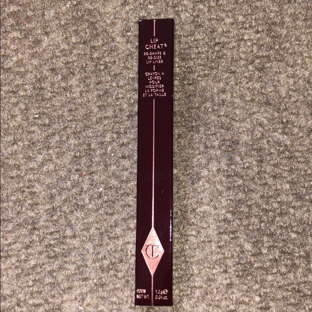 NEW charlotte tilbury lip pencil in “pillow talk”